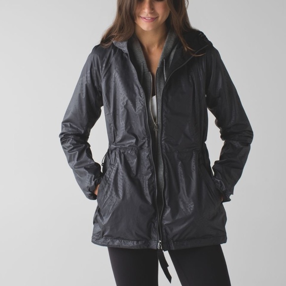 lululemon athletica Jackets & Blazers - Lululemon Rain for Daze Jacket